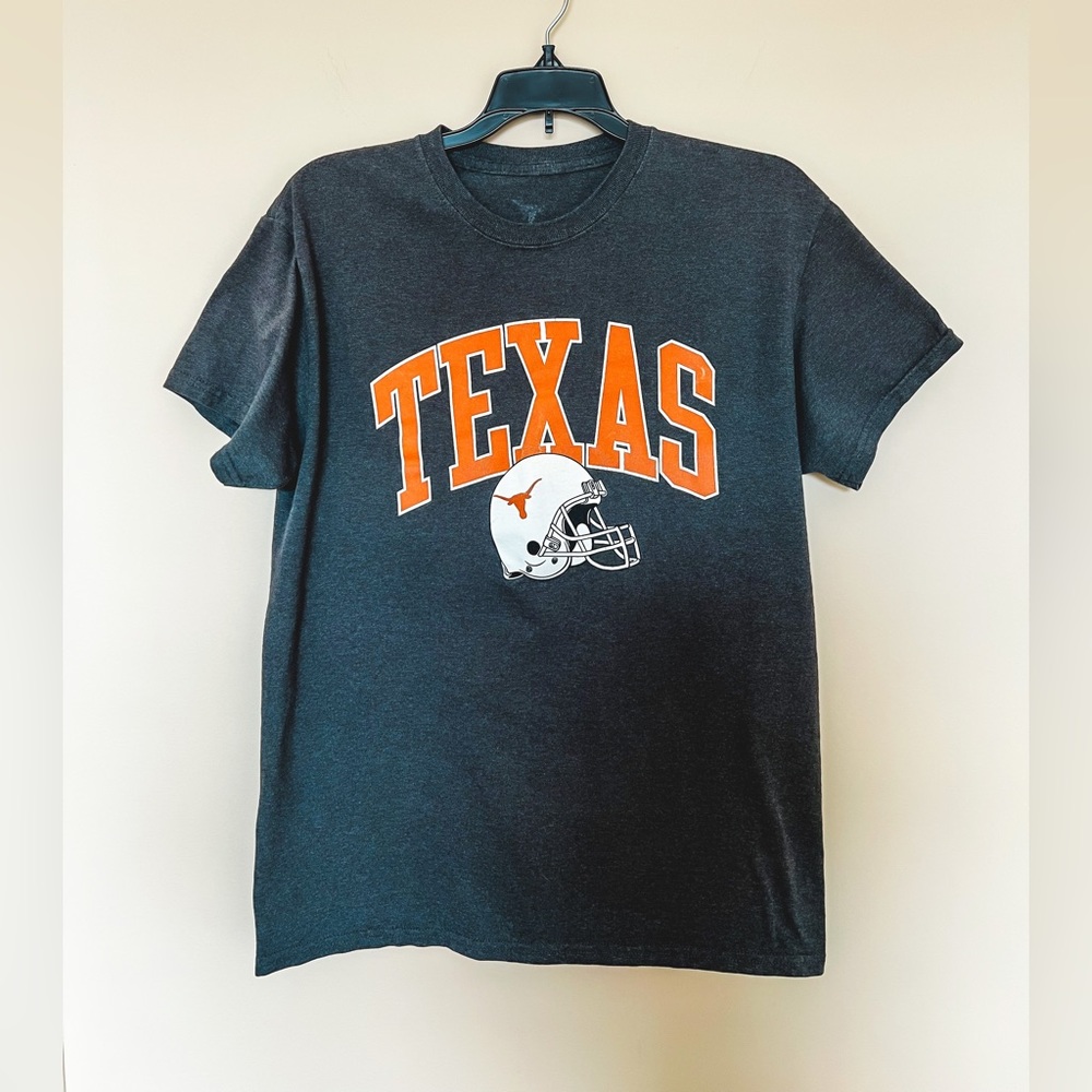 University of Texas tshirt - size medium